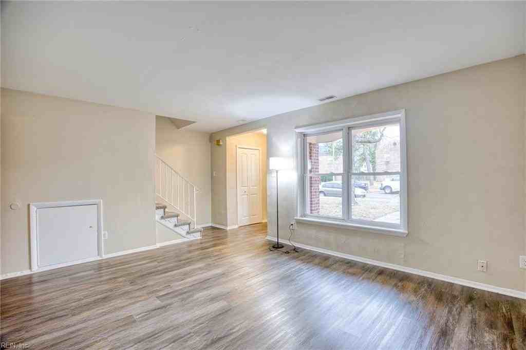 5721 E Hastings Arch - Photo 3 of 31