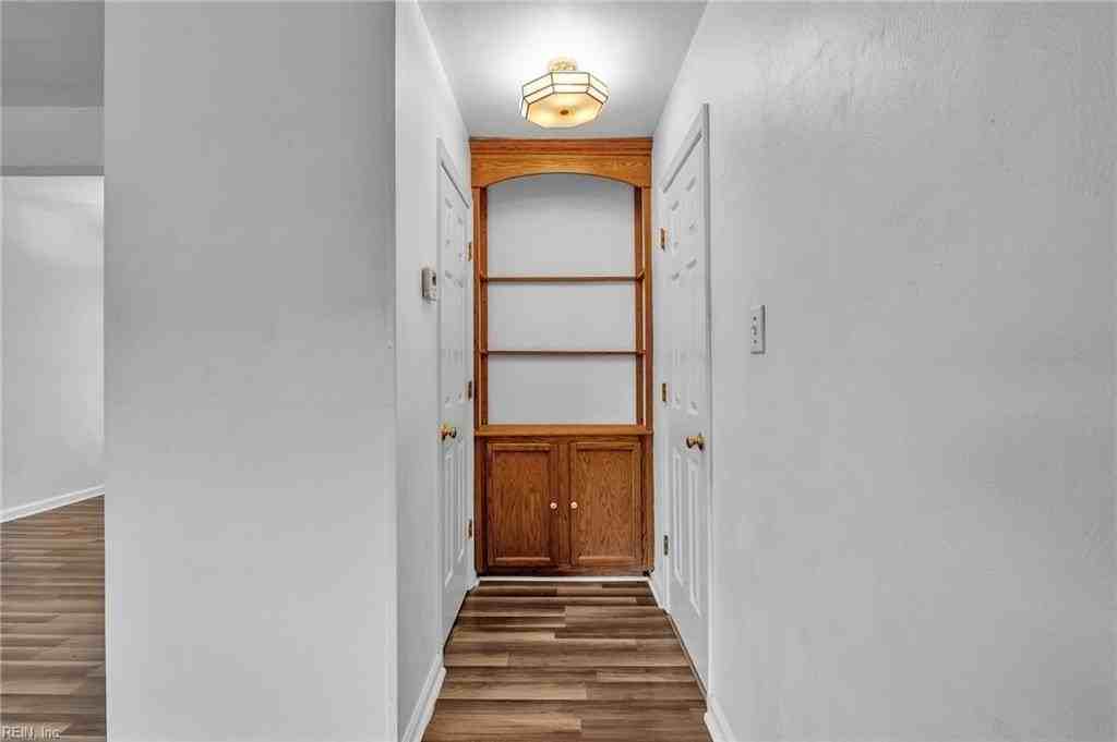 809 Huntly Dr - Photo 7 of 18