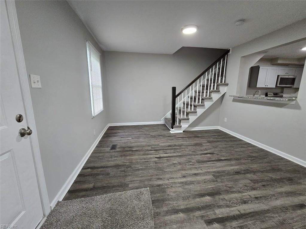 21 Farragut St - Photo 3 of 10