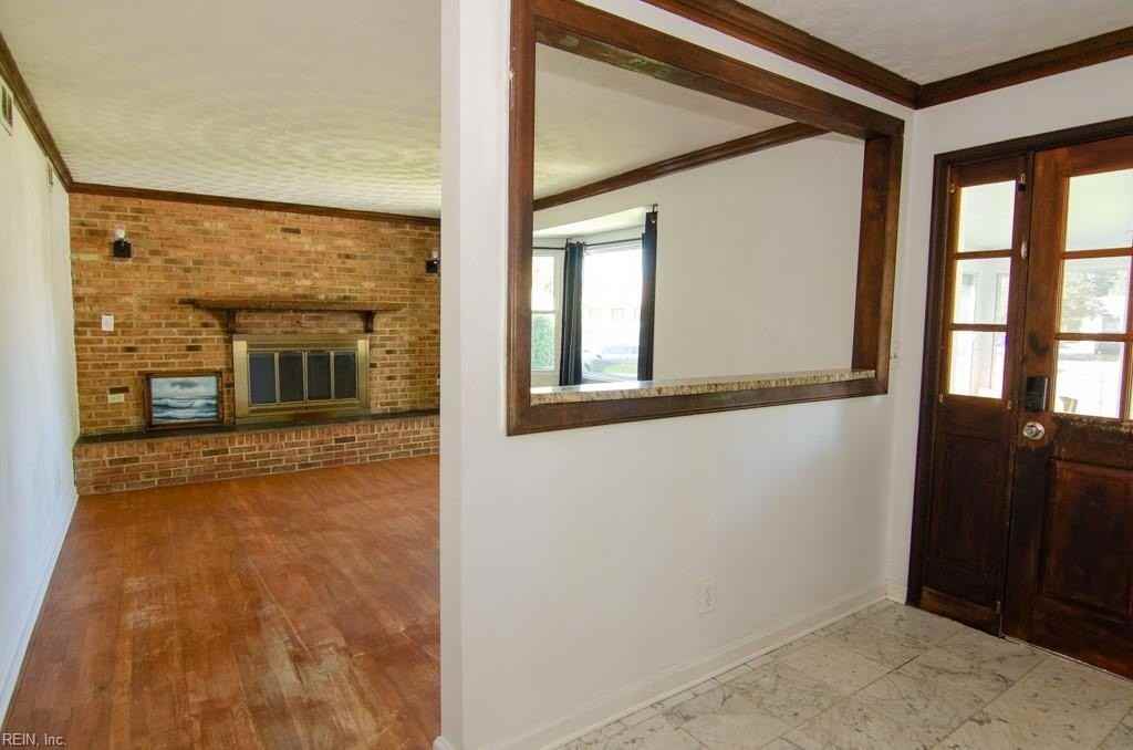 5385 Gabriel Ct - Photo 7 of 50