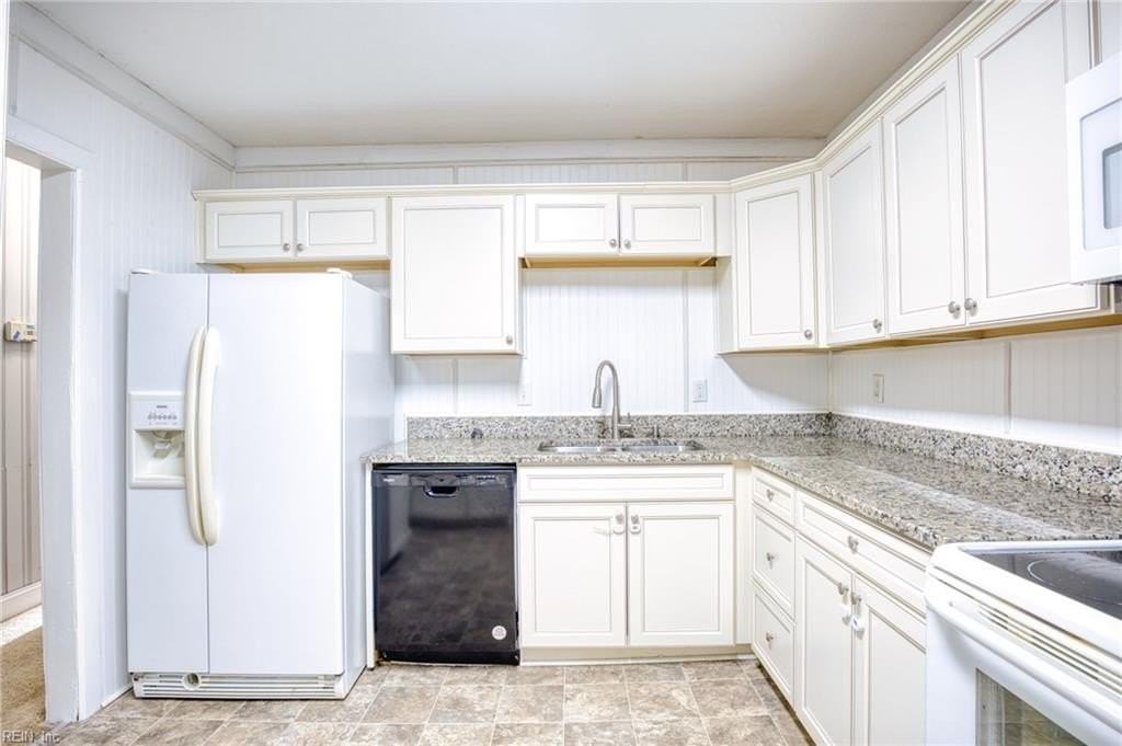 2423 Shafer St - Photo 3 of 36