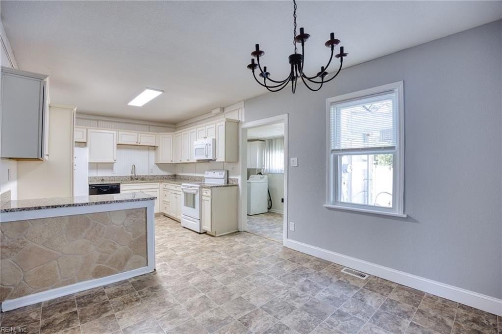 2423 Shafer St - Photo 6 of 36