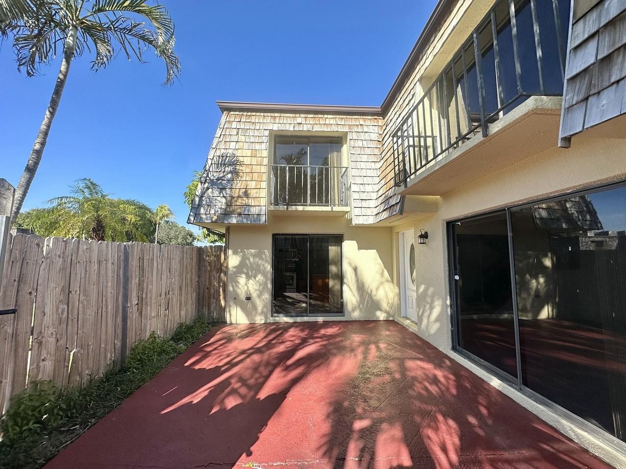 225 Lake Arbor Dr - Photo 3 of 24