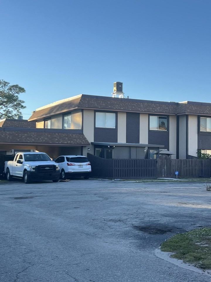 2110 Sherwood Forest Blvd #23 - Photo 2 of 24