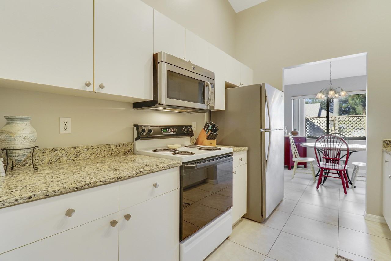 6179 Se Georgetown Pl - Photo 3 of 27