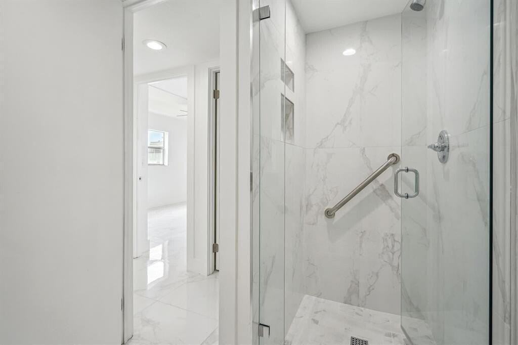 100 Monaco C - Photo 5 of 13