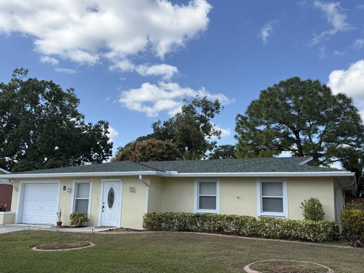 486 Ne Solida Cir - Photo 2 of 39