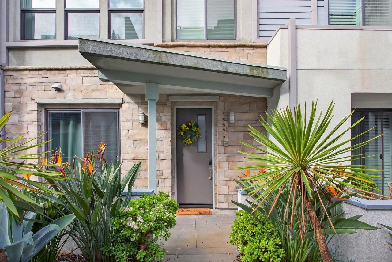 1566 Vista Del Mar Way Unit 2 #2 - Photo 2 of 50