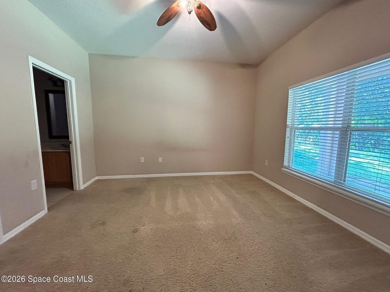 4116 Fitzroy Reef Dr - Photo 5 of 10