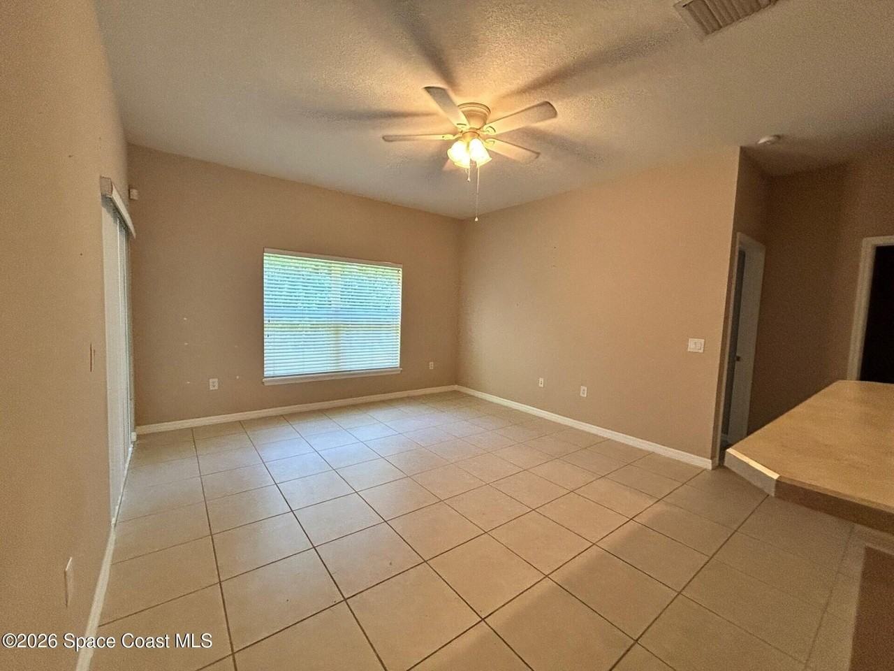 4116 Fitzroy Reef Dr - Photo 7 of 10