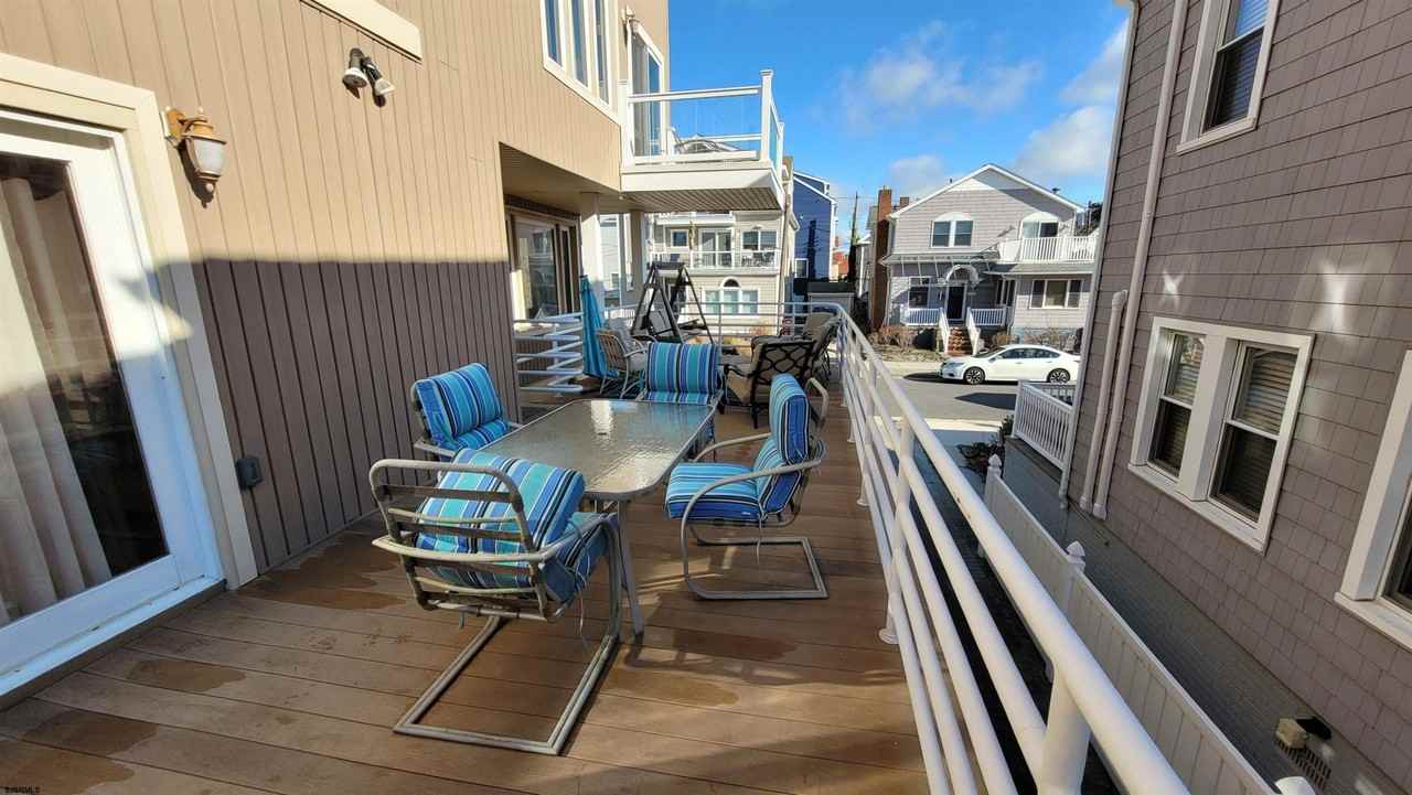 104 S Avolyn Ave - Photo 5 of 42