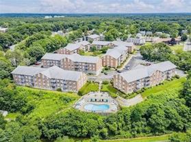 41 Bullocks Point Ave Apt 3b #3B - Photo 1 of 1