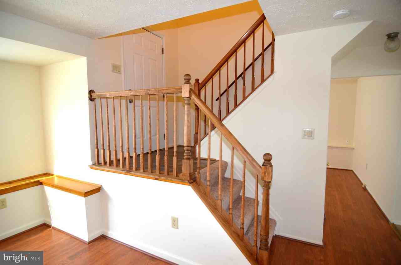 2165 Freemantle Ct - Photo 2 of 25