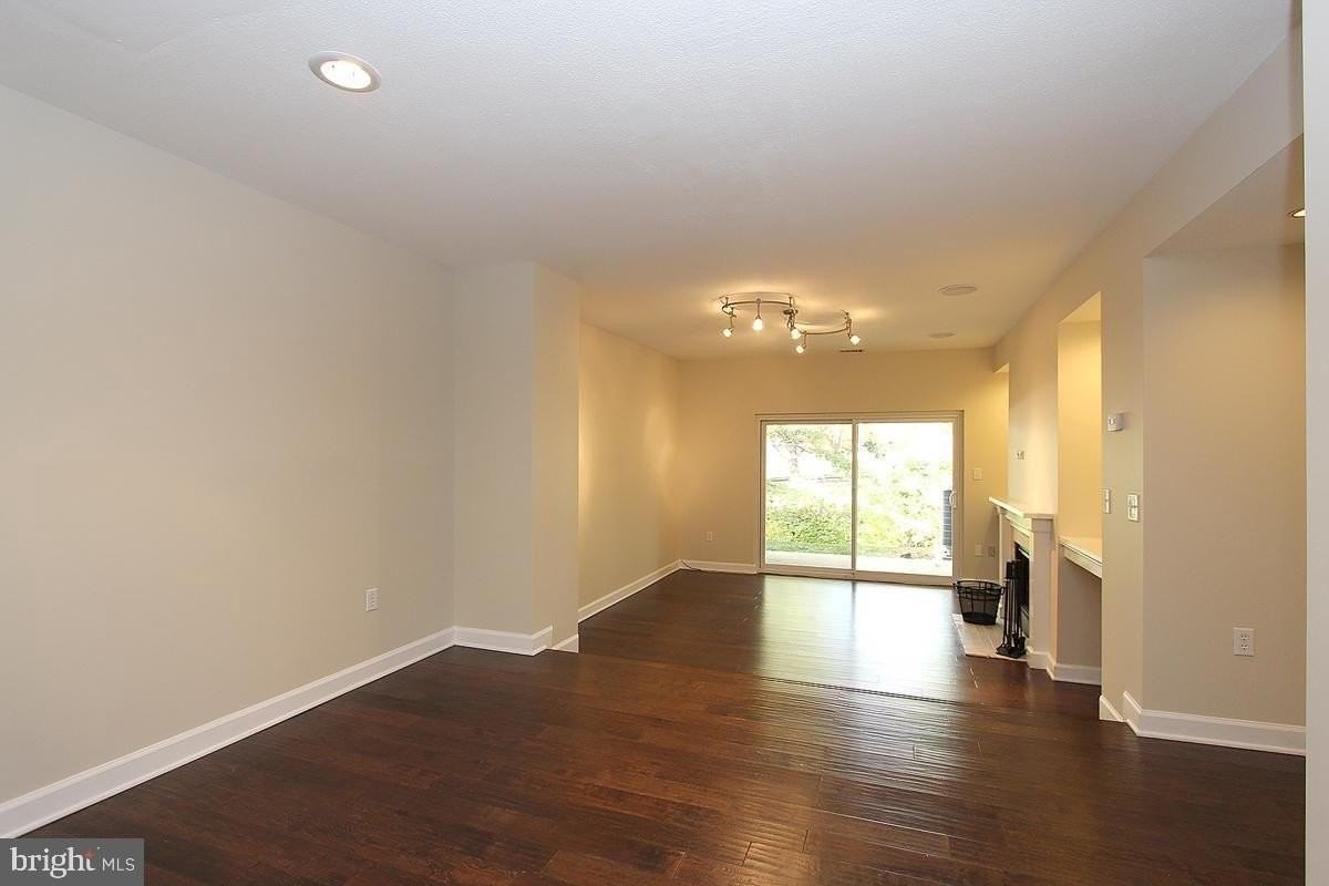 18112 Windsor Hill Dr Unit 104a #104A - Photo 6 of 33