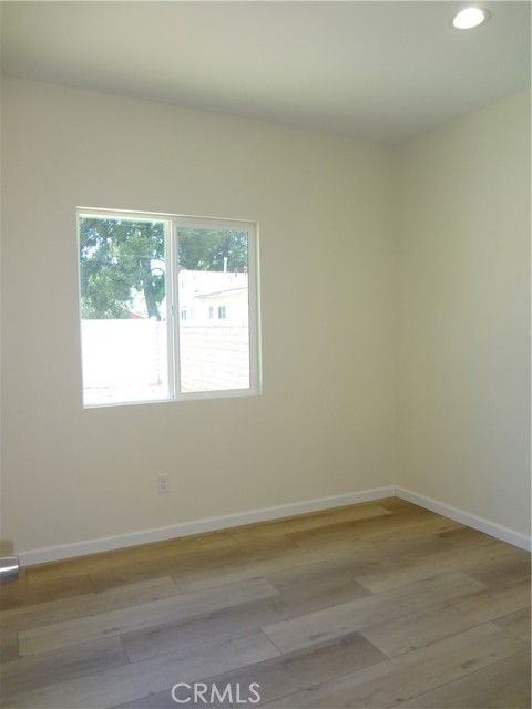 1717 2nd St - Photo 3 of 8