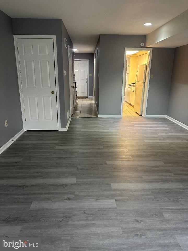 6202 Stanford Ct - Photo 5 of 8