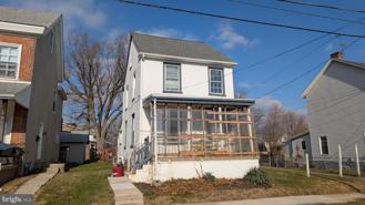 421 Broad St - Photo 1 of 1