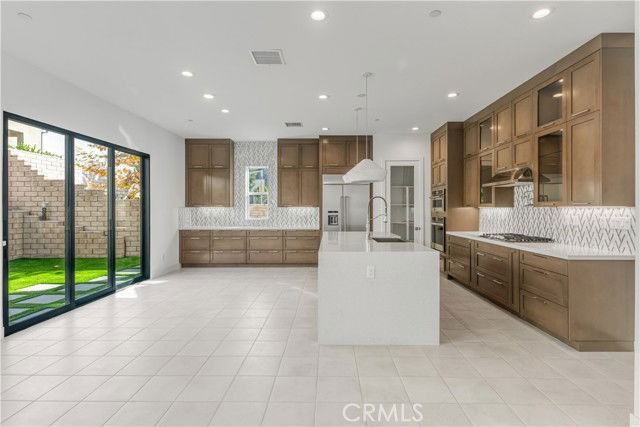 19292 Merryweather Dr - Photo 2 of 8