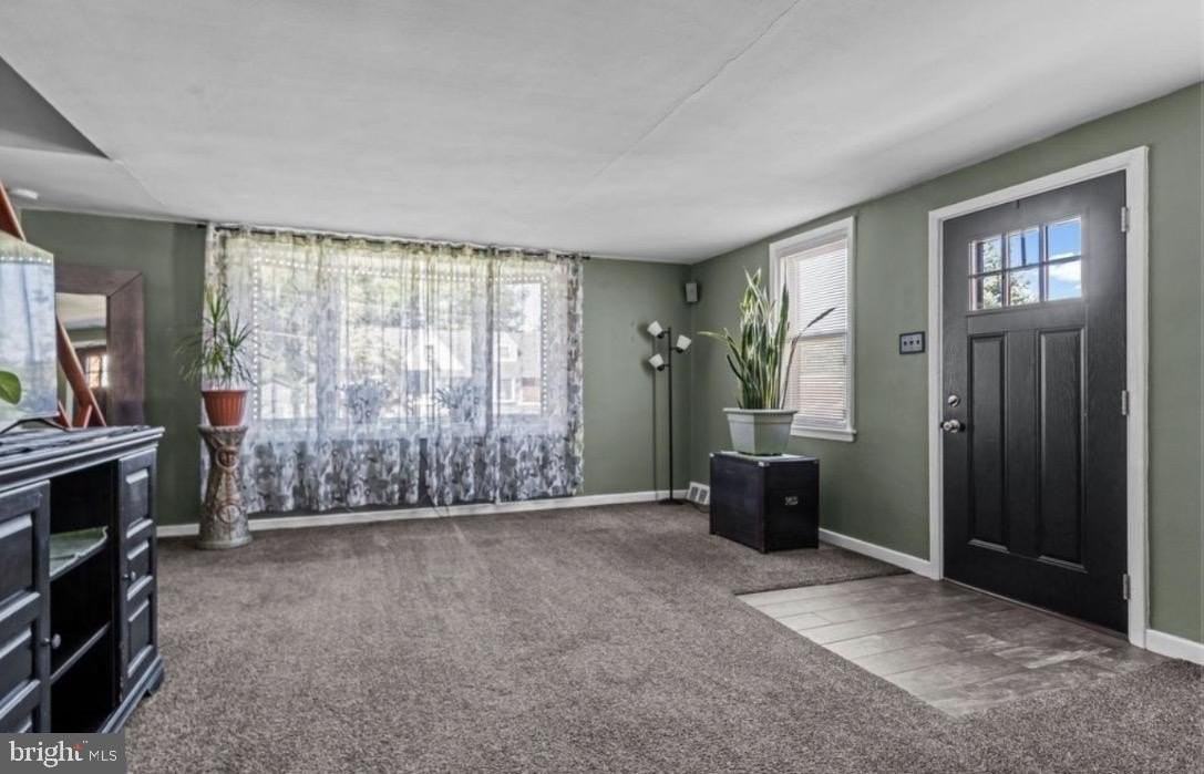 809 Millwood Rd - Photo 5 of 20