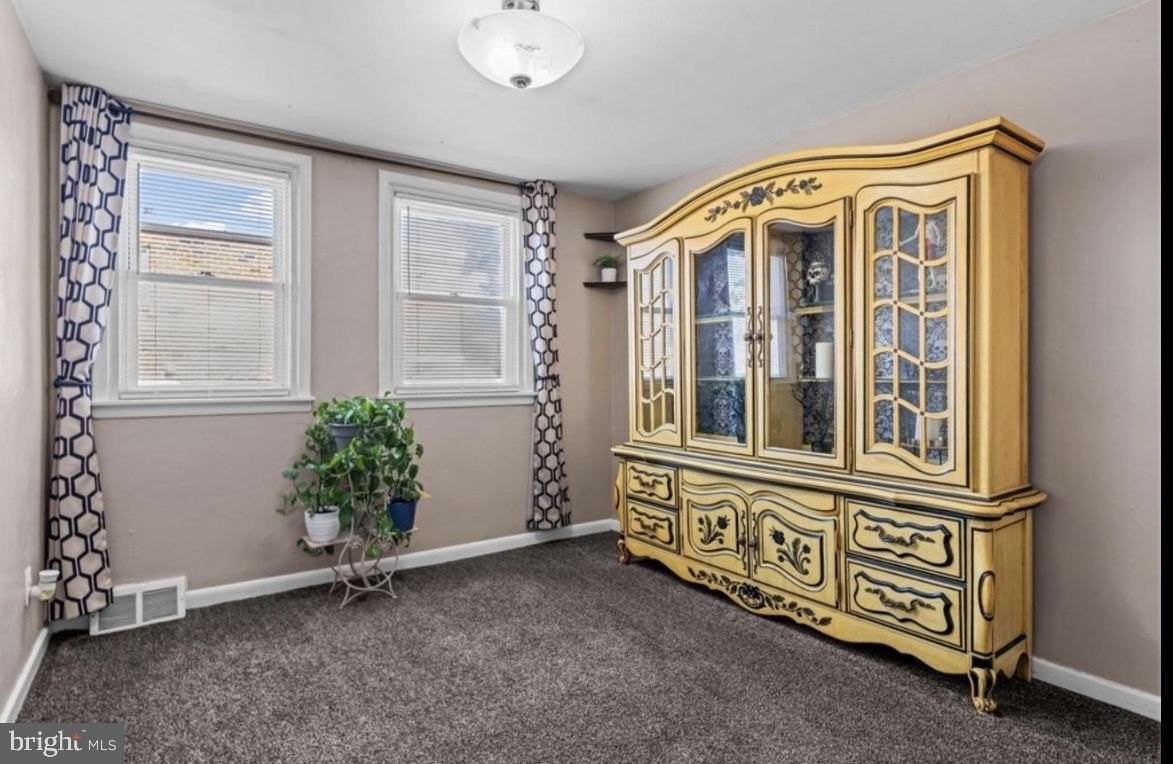 809 Millwood Rd - Photo 7 of 20