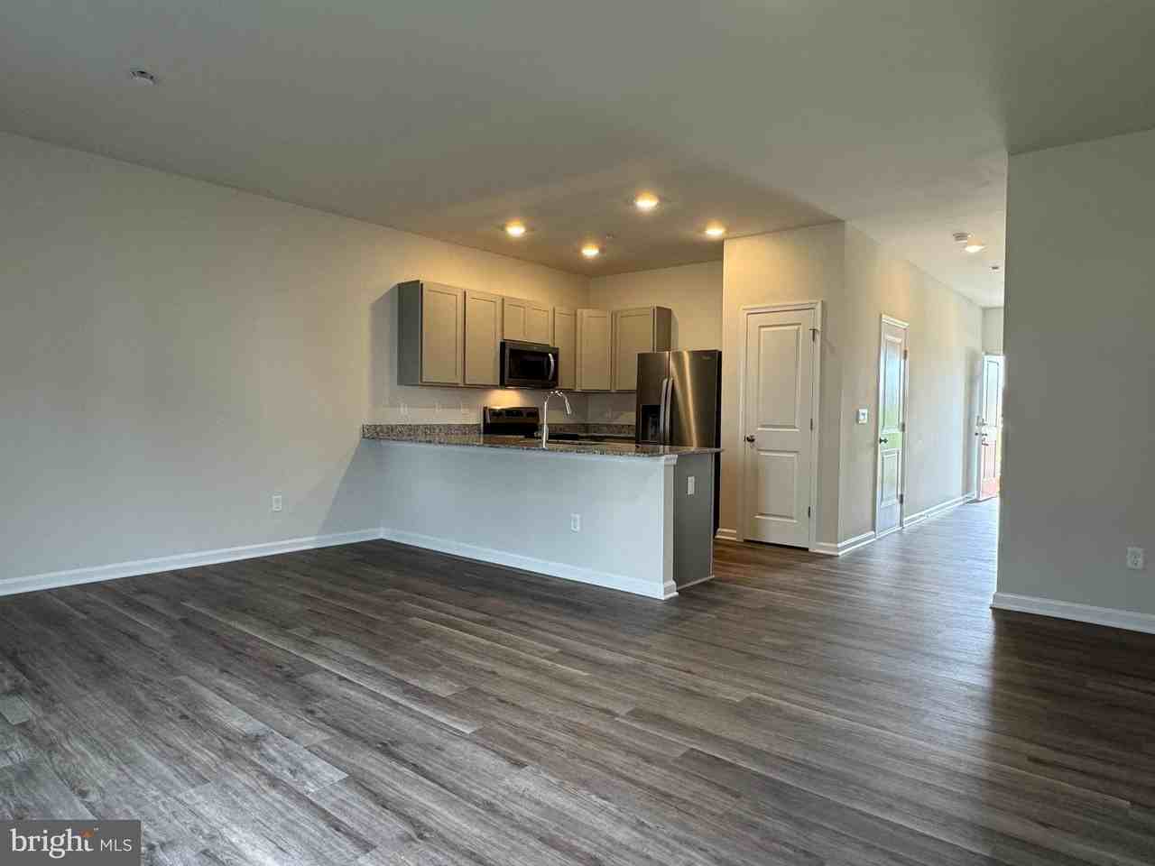 102 Willett Hollow St - Photo 4 of 15