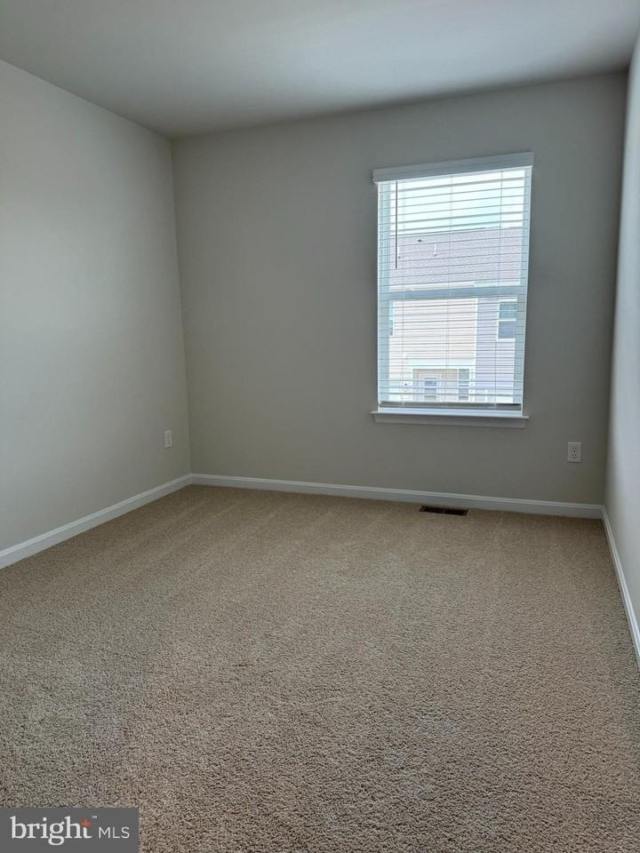 102 Willett Hollow St - Photo 7 of 15