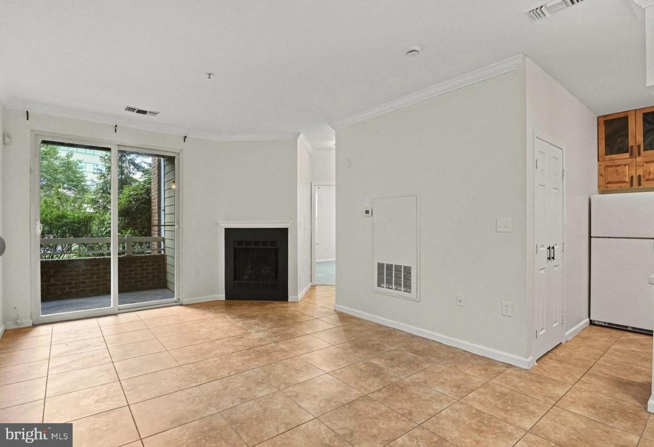 12901 Alton Sq Apt 102 #102 - Photo 2 of 18