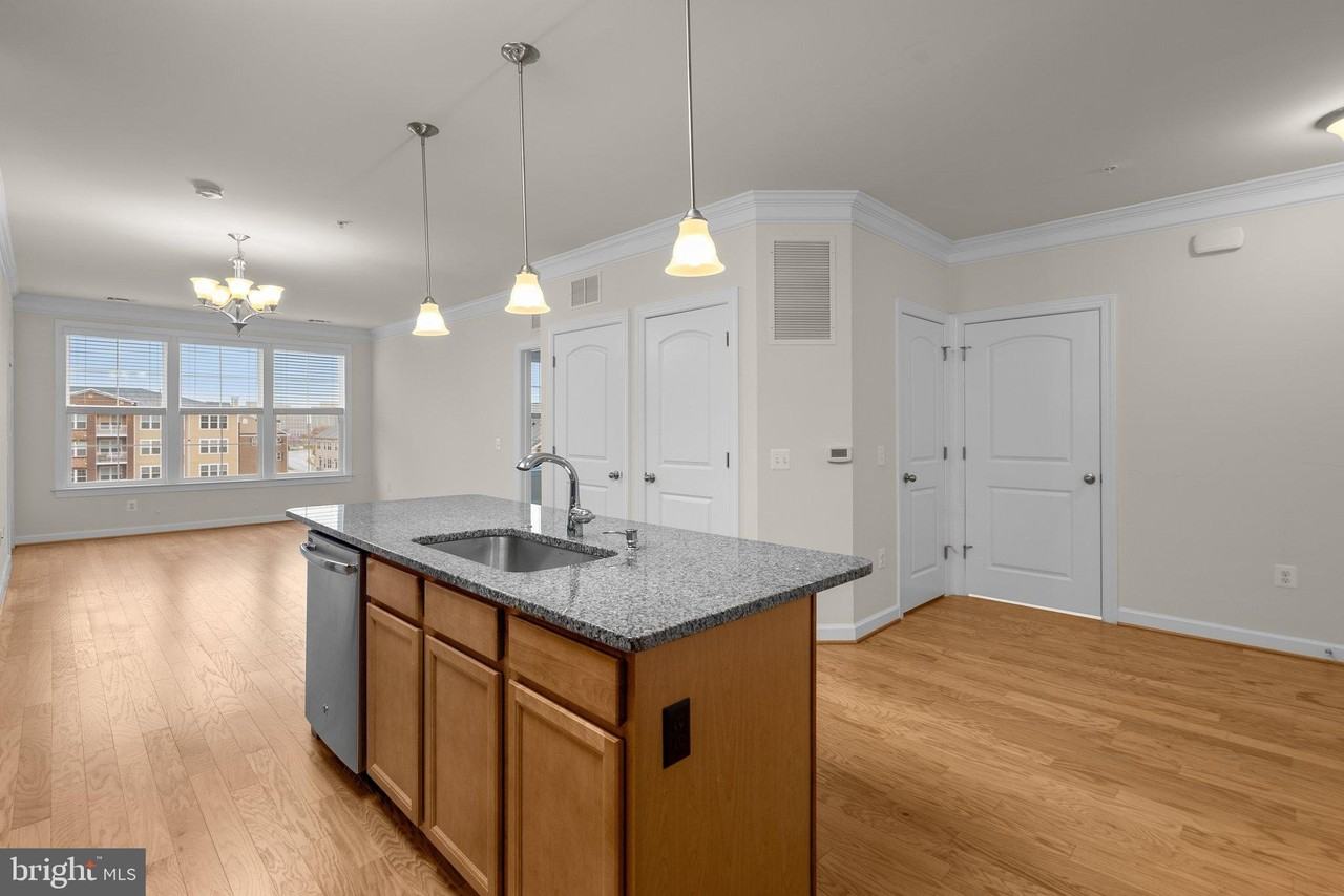 13723 Neil Armstrong Ave Unit 507 #507 - Photo 2 of 24