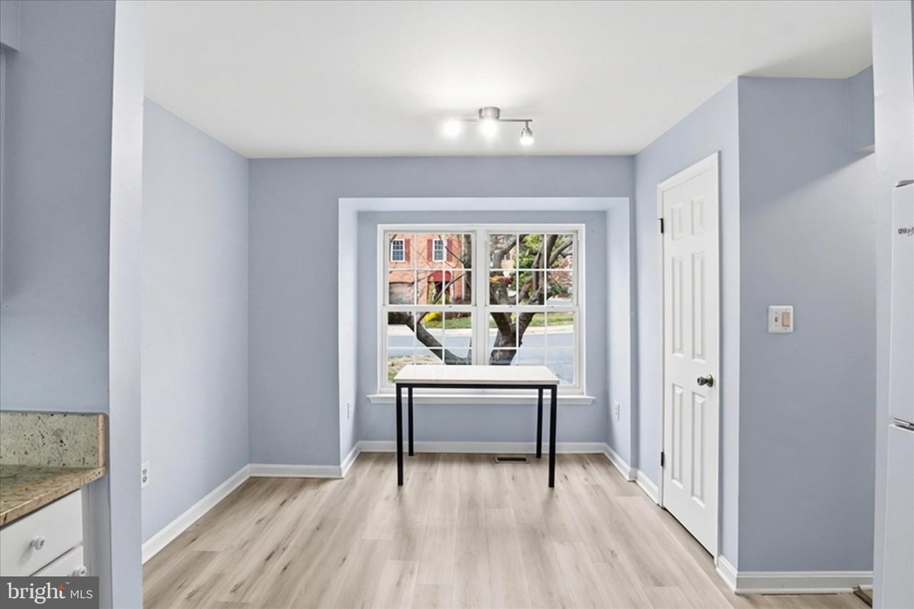 6105 Castletown Way - Photo 5 of 32