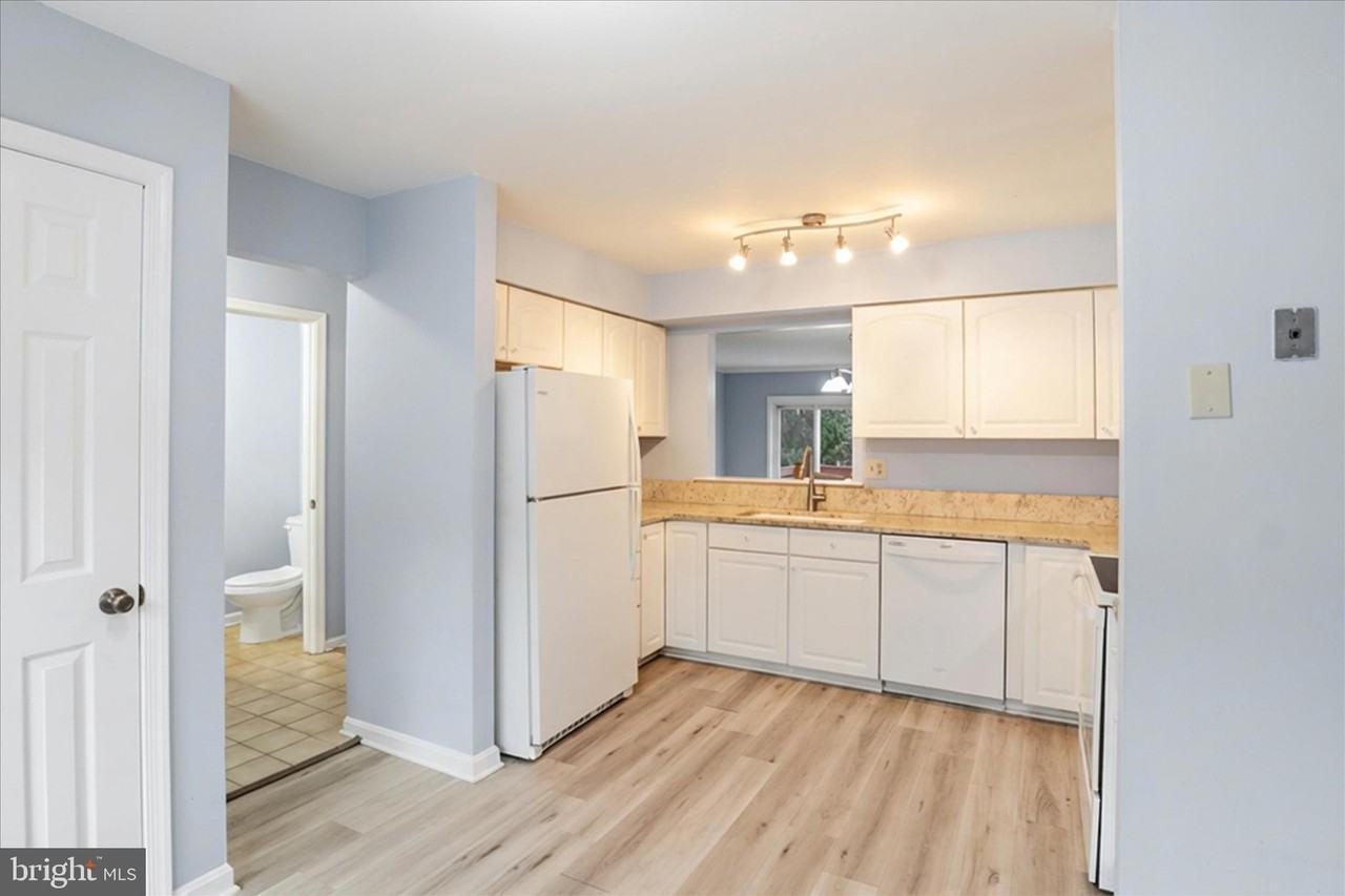 6105 Castletown Way - Photo 6 of 32