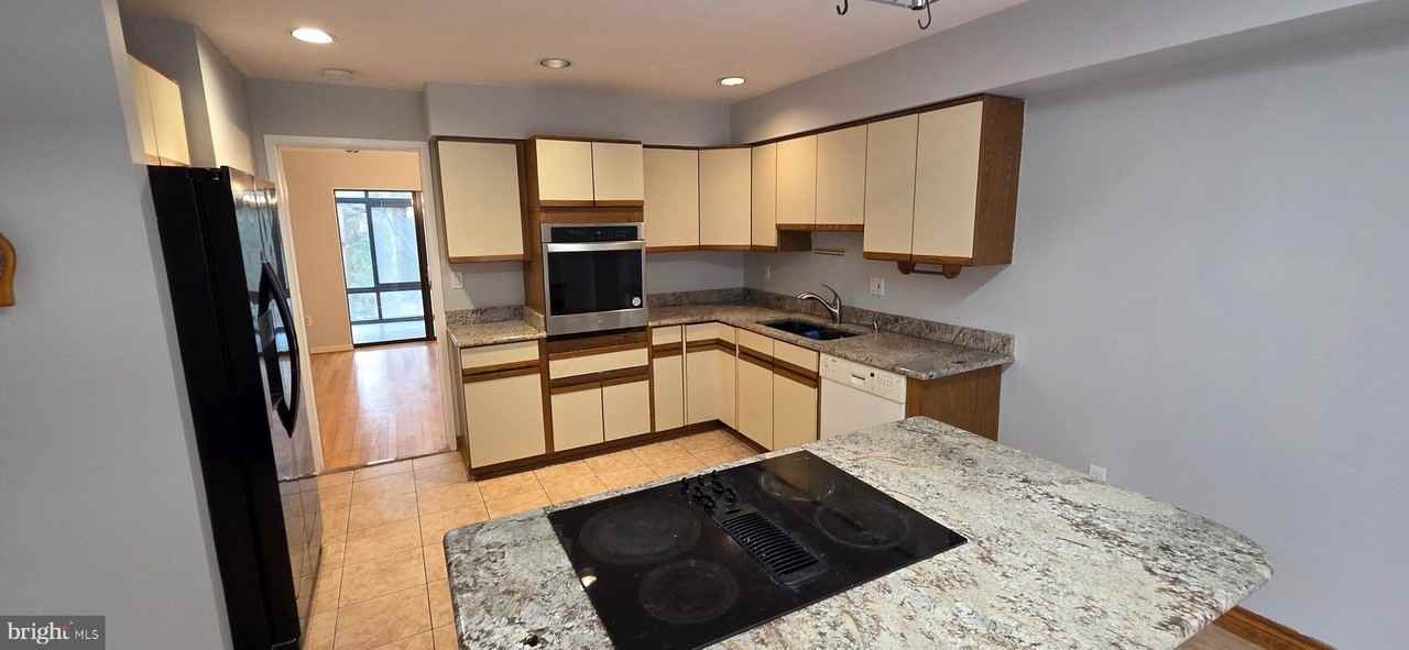 11764 Indian Ridge Rd - Photo 2 of 31