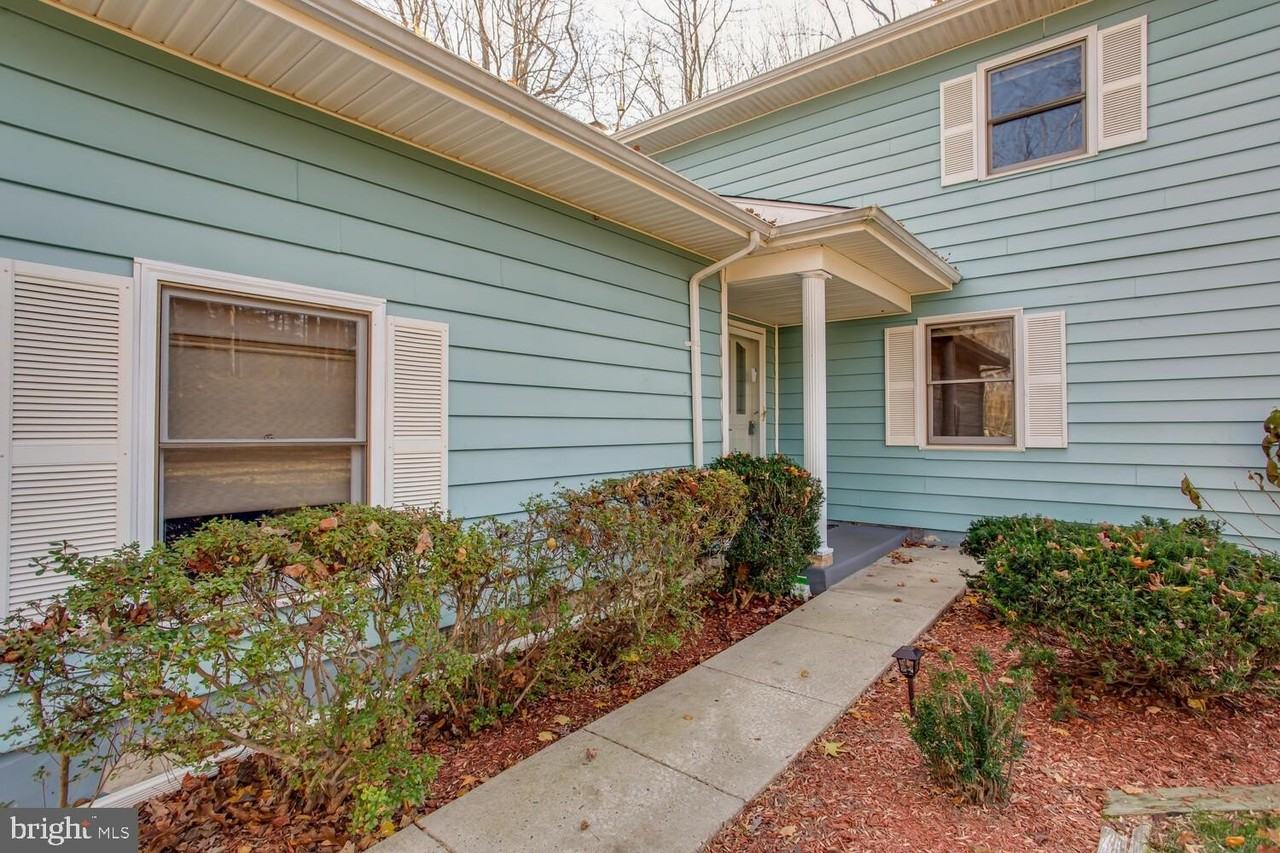 12225 Tall Pines Ct - Photo 5 of 50