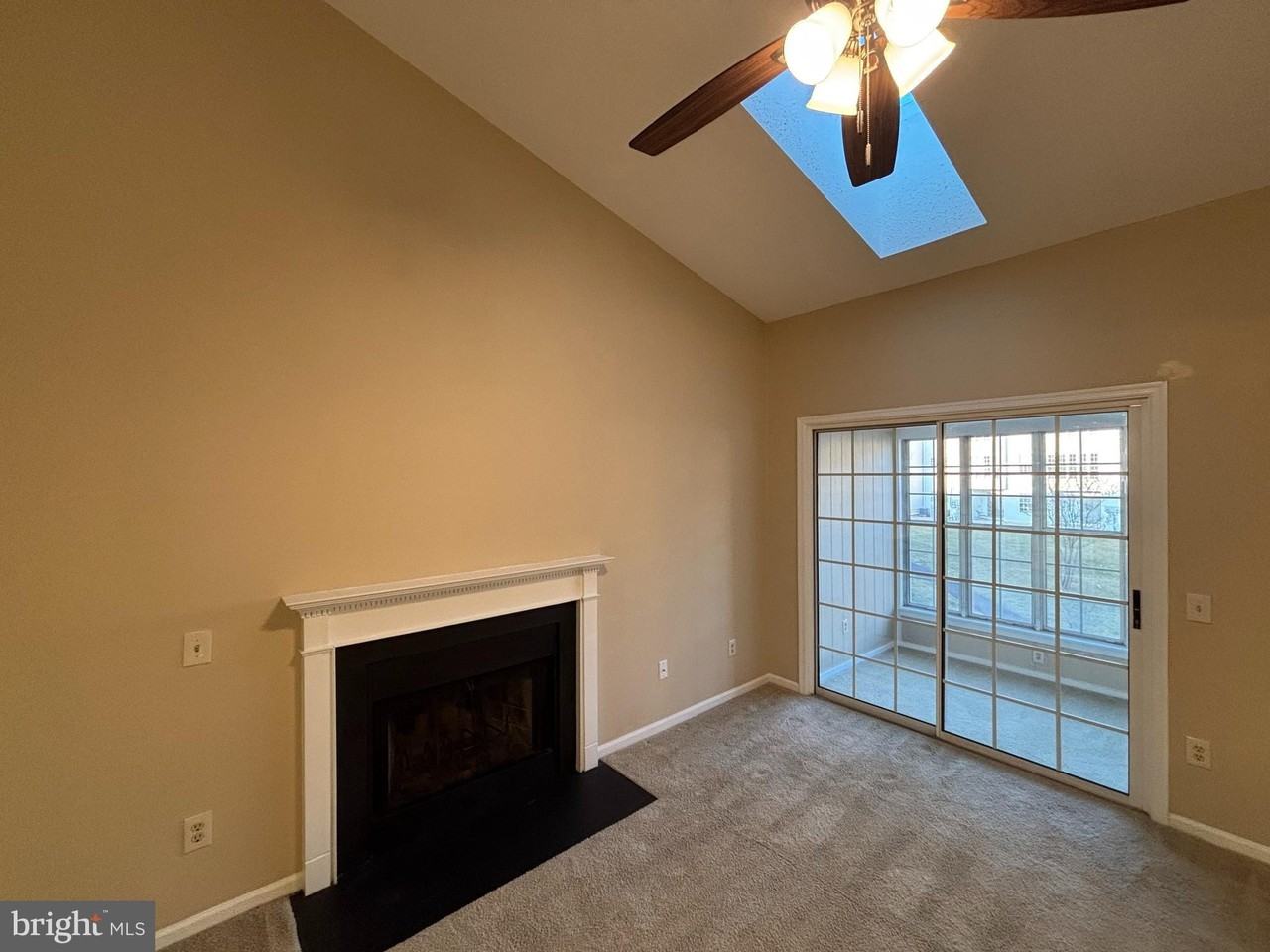 107 Prosperity Ave Se Apt F #F - Photo 4 of 14