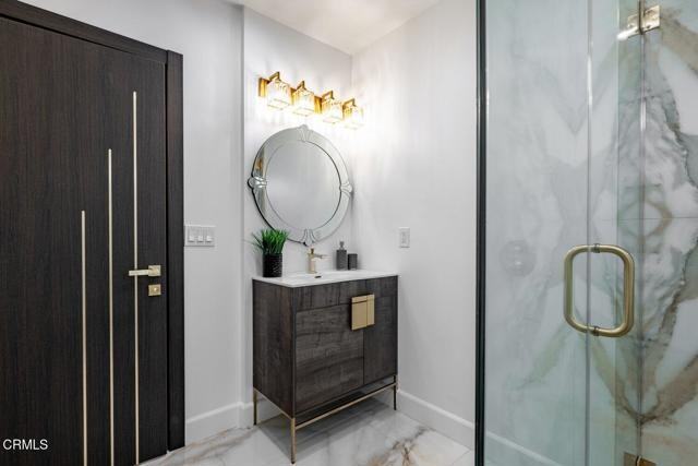 1161 Ruberta Ave - Photo 2 of 8