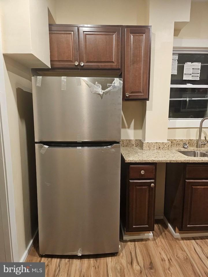 214 N East Ln - Photo 6 of 39