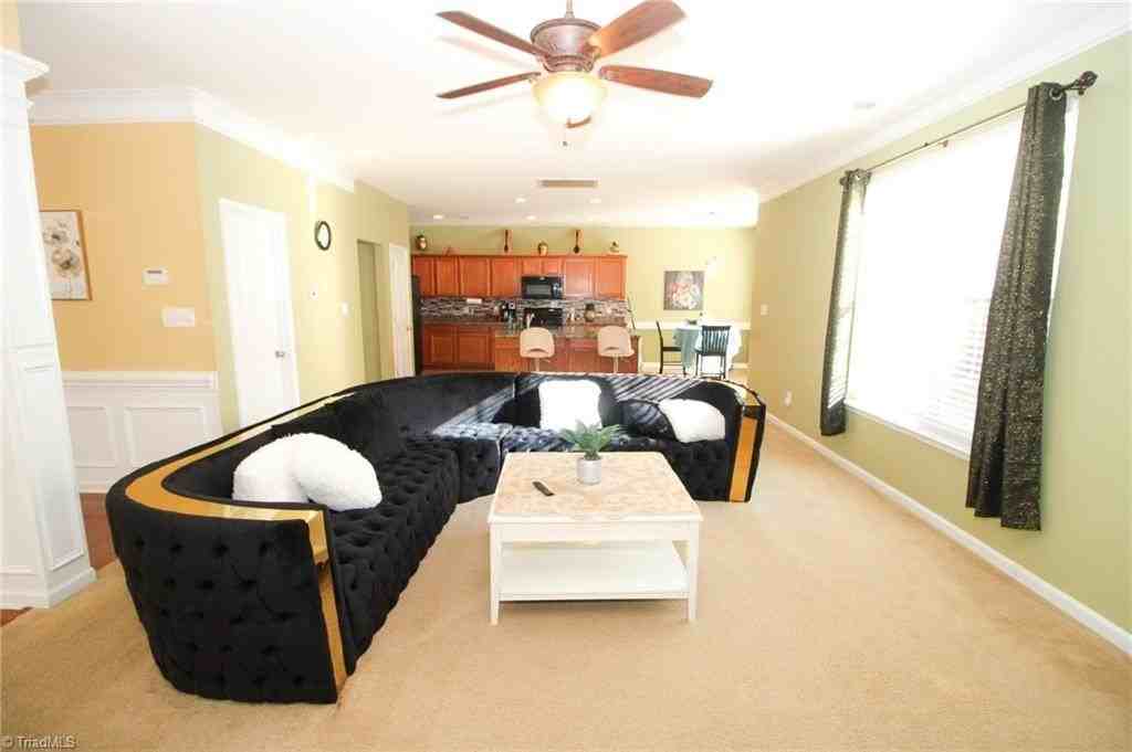 709 Spinning Wheel Pt - Photo 2 of 11