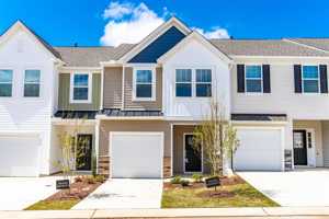 featured image of 110 Hanging Moss Trl