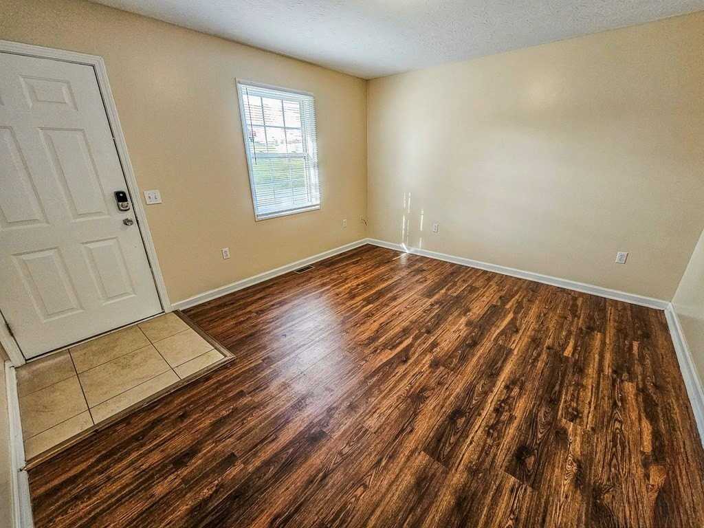 200 Bryant Ave - Photo 3 of 14