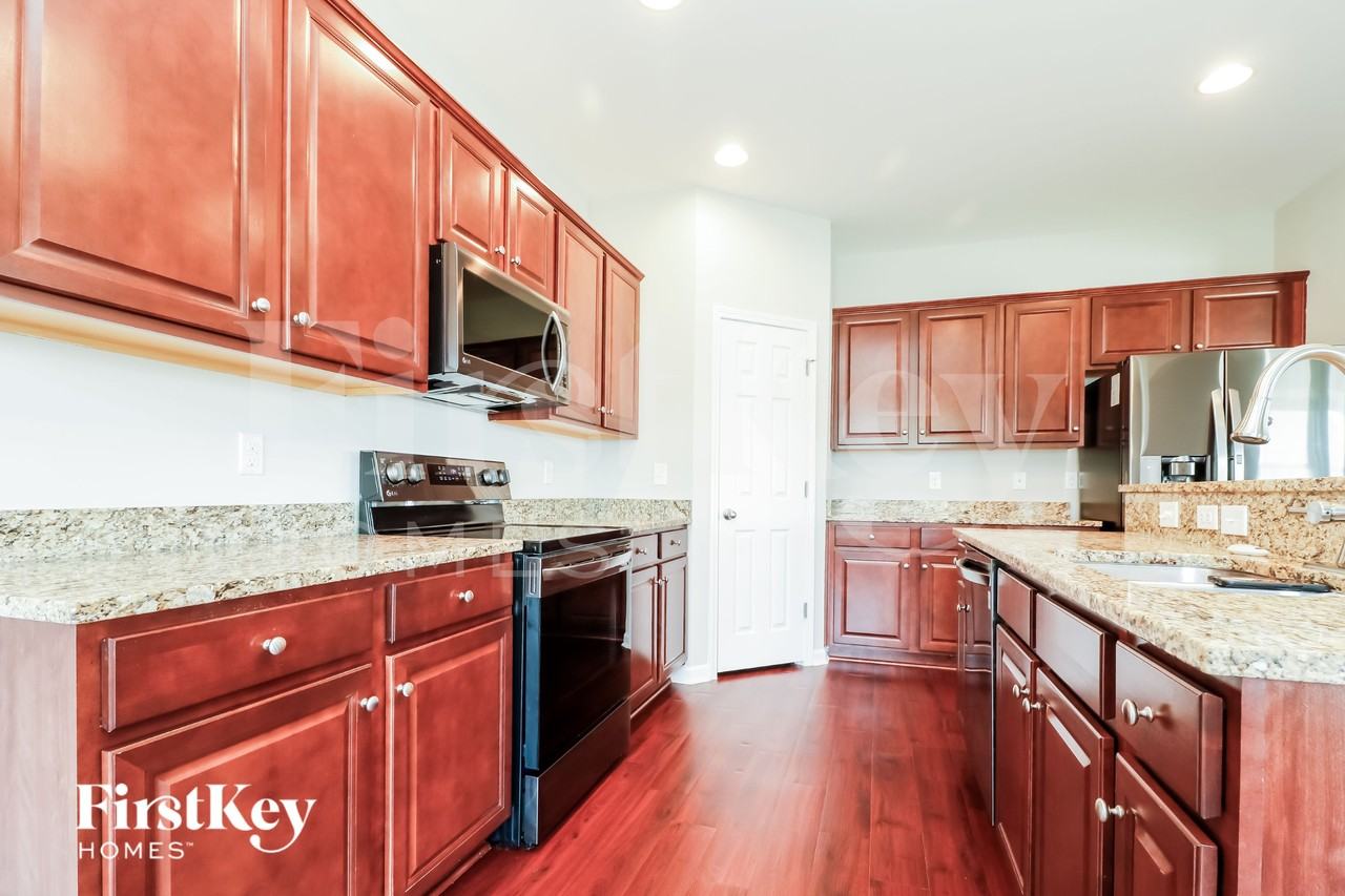 1655 Eider Down Dr - Photo 5 of 15