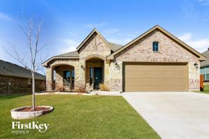 featured image of 1020 Deer Valley Dr