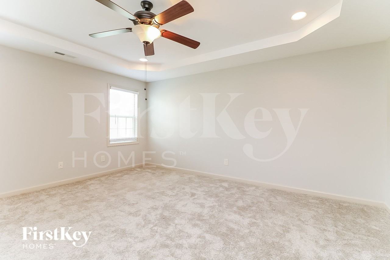 104 Lanier Pl - Photo 7 of 15