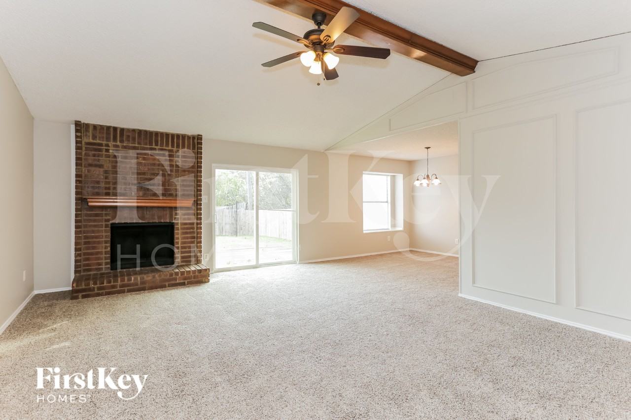 6505 Pilgrim Ln - Photo 3 of 16