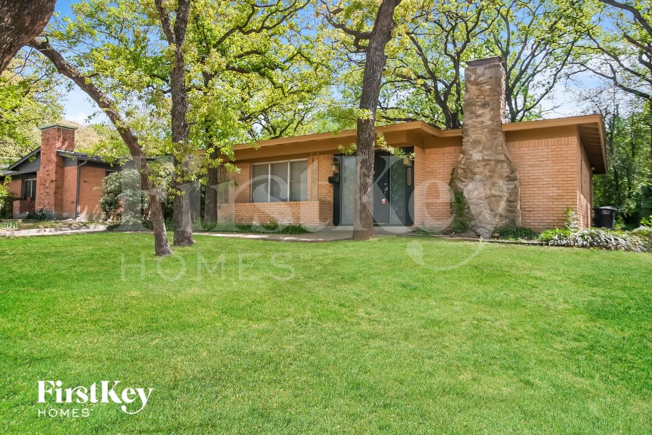 6332 Norma St - Photo 2 of 15