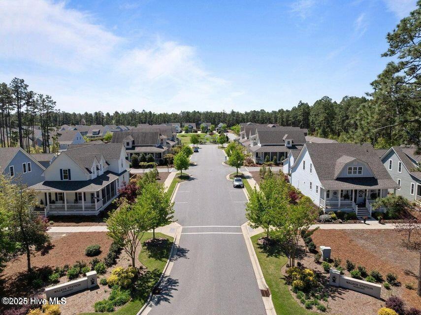 285 Manning Sq - Photo 2 of 48