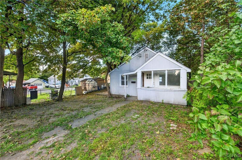 308 Nelson Ave - Photo 2 of 15