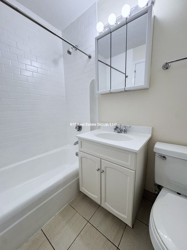 88 Gardner St #30 - Photo 6 of 10