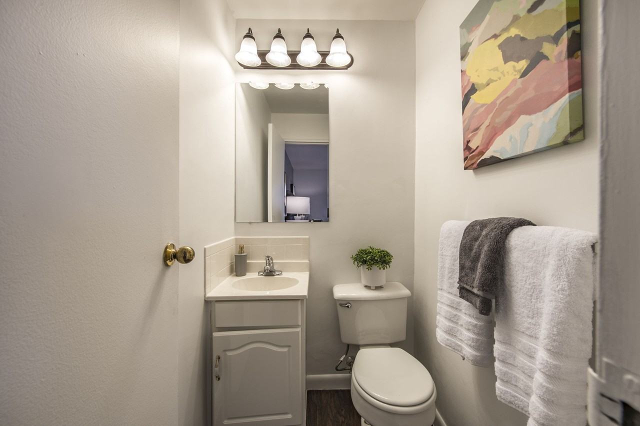 Fairlawn Estates at the T - Photo 5 of 17