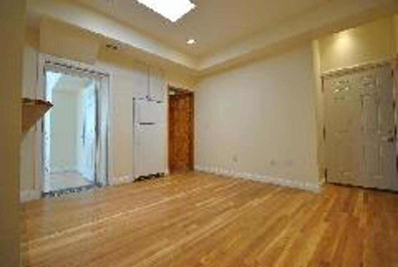1801 Beacon St - Photo 2 of 10