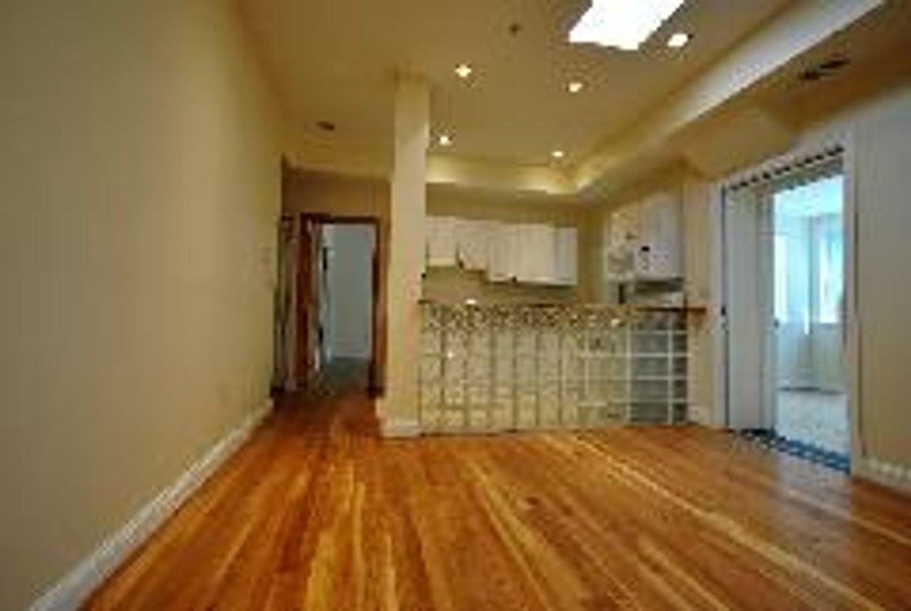 1801 Beacon St - Photo 3 of 10