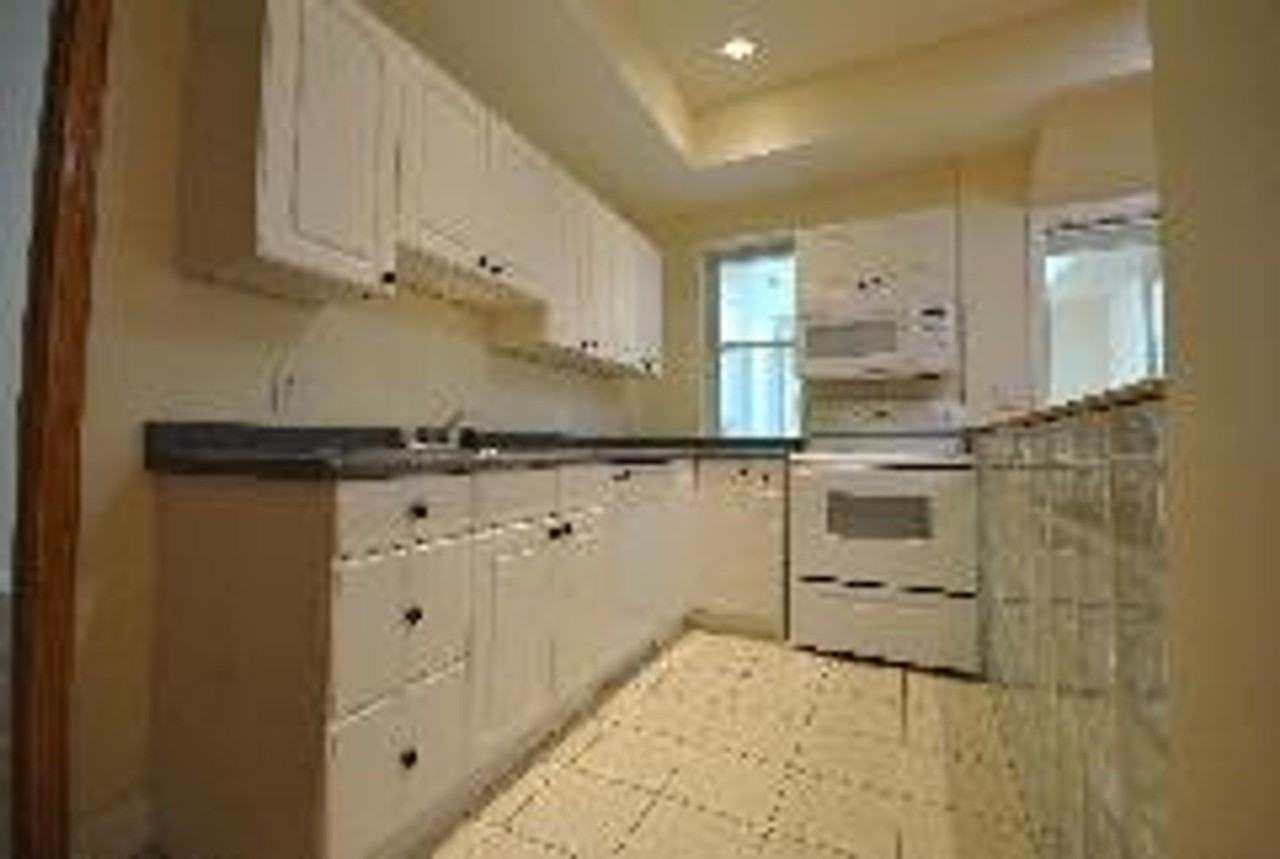 1801 Beacon St - Photo 6 of 10